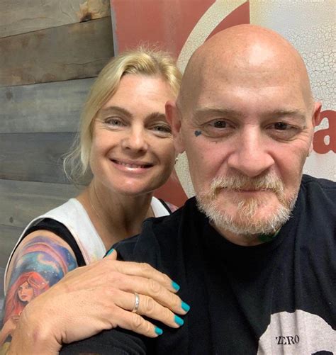 Identifier les indicateurs et les cibles pourquoi se doter d'indicateurs de suivi? 60 Erika Eleniak Sexy Pictures Will Make You Skip A ...