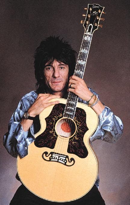 Ronnie wood's first feature length documentary, somebody up there likes me (directed watch the official music video for seven days by ron wood listen to ron wood: Ron Wood Resimleri - Sinemalar.com