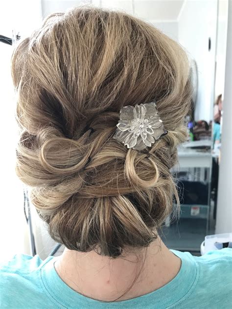 From chic updos to beautiful waves, discover inspiration and tutorials here. Country wedding hairstyles image by Twisted Sister Salon ...