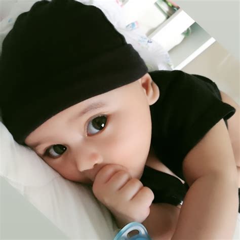 Makanya aku juga tidak heran kalau sekarang kedua orang tuaku sudah memiliki 4 orang anak. Hina zuriat dikandung bekas isteri, lelaki 'kemaruk' nak ...