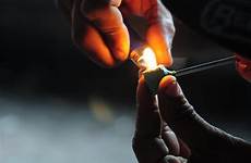 crack cocaine administration abuse effetti dmt paraphernalia epidemic roken popularquotesimg erwischt marihuana collaterali gebruiken manieren welke snapshot midst meth droghe