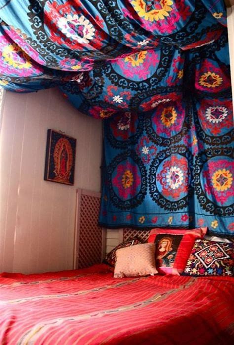 Decorative throw psychedelic mandala tapestry indian star print wall curtains. 40 Classic College Dorm Room Decoration Ideas | Tapestry ...