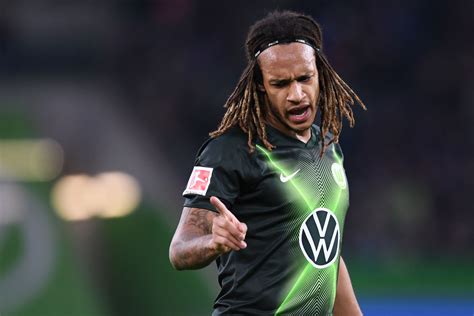 Han spiller hovedsageligt som forsvarer for wolfsburg i bundesliga. 'Who Would Say No to PSG?' - Wolfsburg Defender Reacts to ...