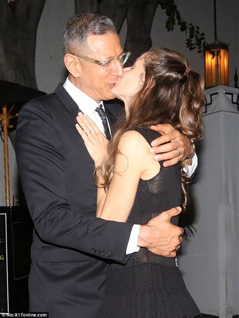 10 months ago 6,6k 31:00. Lydia Hearst braves a party with ex Jeff Goldblum | Daily ...