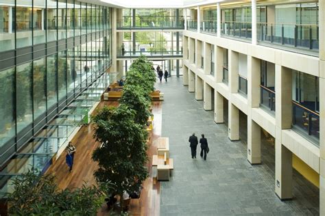 The bank makes a difference to scottish communities through programmes such as moneysense, the skills & opportunities fund and its. Royal Bank of Scotland World Headquarters - China