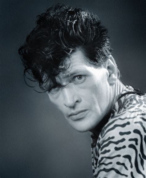 Hij had er een hekel aan om mee te lopen in het keurslijf. 74 besten Herman Brood Bilder auf Pinterest | Romanze ...