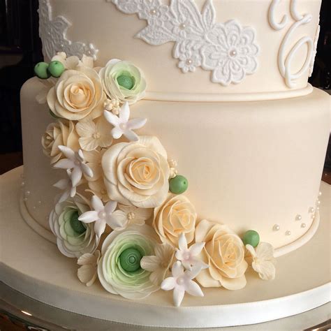 Magical cakes, auckland, new zealand. Sugar flowers on wedding cake By K Noelle Cakes (With ...