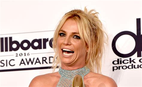 Britney spears' official music video for 'till the world ends'. משא ומתן עם בריטני ספירס לגבי הופעה בישראל בקיץ