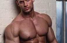 muscle hunks uomini bodybuilding perfection