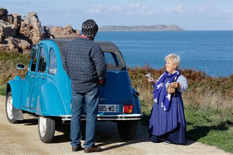 Attaquée sur sa taille, la comédienne fait de rares aveux à ce sujet. Photo de Mimie Mathy - Photo Mimie Mathy - AlloCiné