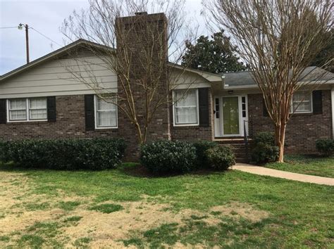 Some offer emergency vet services. Greenville SC For Sale by Owner (FSBO) - 86 Homes | Zillow