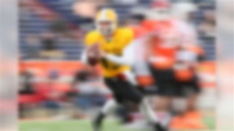 Complete coverage of the senior bowl including analysis, highlights, rosters, and a look ahead to the nfl draft. 2015 Senior Bowl practice