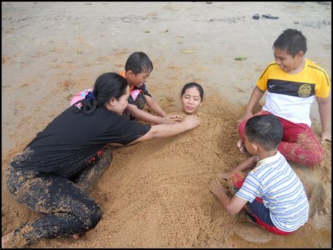 Pengkalan balak beach is paradise to beach lovers. MILLIVANILO: PANTAI PENGKALAN BALAK & MEDAN IKAN BAKAR ...