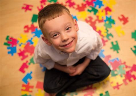 Mar 25, 2020 · autism spectrum disorder (asd) is a developmental disability that can cause significant social, communication and behavioral challenges. Autismus kann man heilen