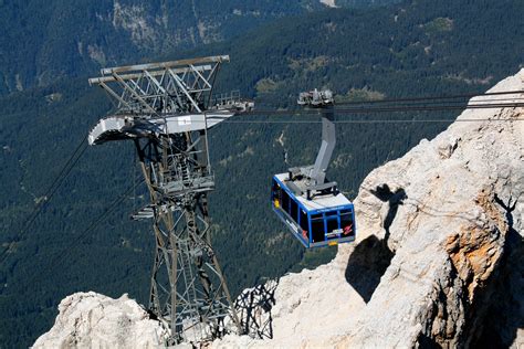 Erbaut wurde die 11,5 km lange zahnradstrecke nach. Zugspitzbahn I Foto & Bild | deutschland, europe, bayern ...