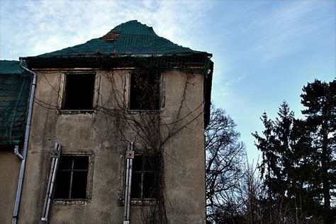 Wenn man in eine neue wohnung einzieht, muss man eine kaution hinterlegen. meine neue wohnung Foto & Bild | architektur, lost places ...