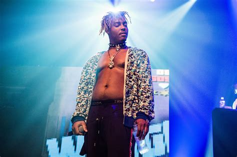 Please do not post juice wrld type beats or similar creations here if they do not involve him directly. Juice WRLD Scores Top Artist & Track With 'Lucid Dreams ...