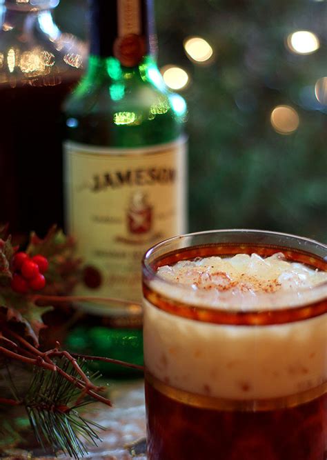 Or just for a nice relaxing movie night? Christmas Bourbon Cocktail / Holiday Cocktail Recipes ...