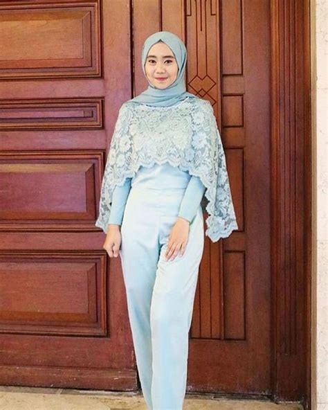 33 model baju kebaya brokat pesta terbaru di tahun 2020 model baju baju kebaya brokat pesta ini bisa kalian jadikan inspirasi. 44+ Info Penting Baju Pesta Dengan Celana Panjang