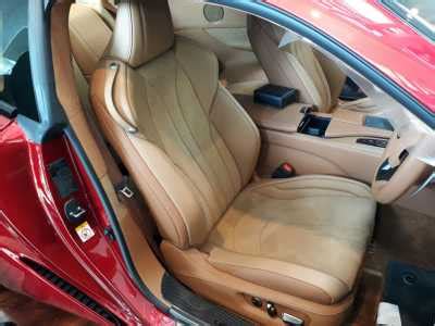 Testovali jsme lexus lc500 jako konkurent bmw m850i před chvílí a zjistili jsme, že to bylo dobré, ale vadné auto. Komparasi : Dimensi, Mesin & Harga Lexus LC 500 vs BMW M4 | Car Review Indonesia