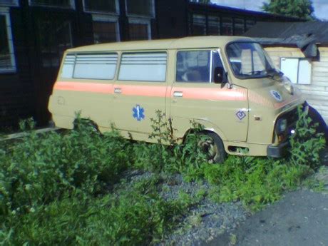 Sanitka s majákem azd 501 a vzadu maják fer ruhla ddr. skoda1203.estranky.cz - Fotoalbum - Škoda do roku 2000 ...