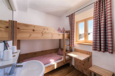 Let's find you the perfect room! Serfaus Ubernachten / Hog Alm Tiroler Almutte Serfaus Fiss ...