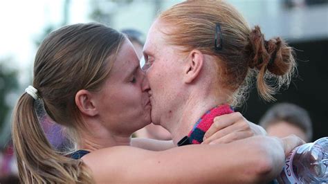 Minnen , alison van uytvanck'la ortaklık kurarak wta tour ana çekilişini 2018 bgl lüksemburg açık'ta çiftler çekilişinde. Alison Van Uytvanck, le bonheur assumé - Le Soir Plus