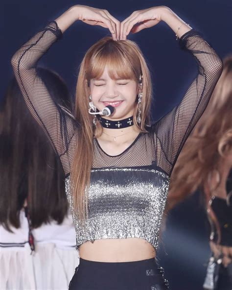 Ver más ideas sobre jennie lisa, lisa blackpink fondo de pantalla, rosas negras. #LISA #BLACKPINK | Lisa blackpink fondo de pantalla ...