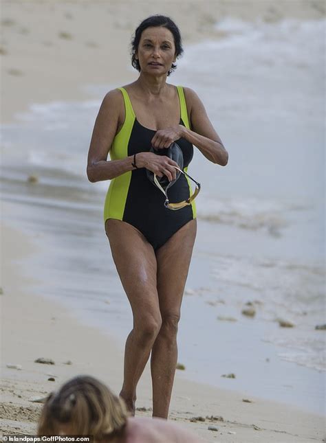 Shakira baksh, lady caine is a guyanese former actress and fashion model. Michael Caine's stunning swimsuit-clad wife Shakira, 72 ...