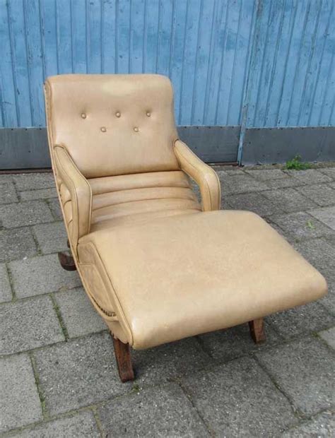 Contour low back lounge chair. Vintage Easy Chair from Contour Chair, Lounge Co Inc for ...