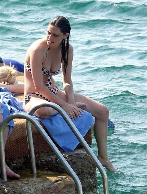 We may have phoebe tonkin's manager information, along with their booking agents info as well. Phoebe Tonkin Sexy (17 Photos) | #The Fappening