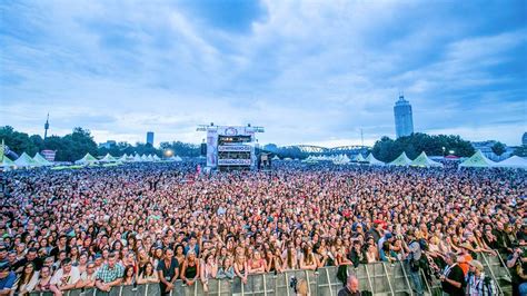 Sehen sie aktuellste internationale nachrichten live auf ruclip! ORF III überträgt Donauinselfest 2018 - Drei Tage live vom ...