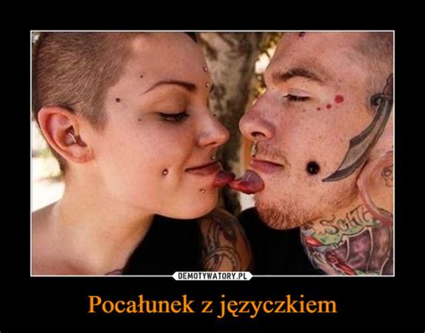 Generally i think buziak or całus can be between people without romantic feelings too and on the other hand pocałunek is more intimate. Pocałunek z języczkiem - Demotywatory.pl