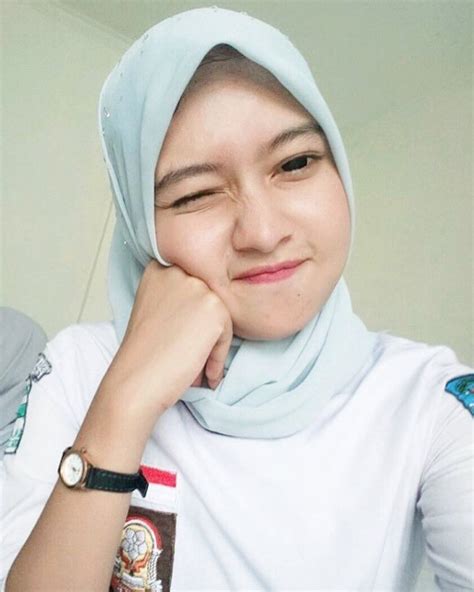 Xjilbab 12:33 pm on april 30, 2019. Sexsi Hijab Masturbasi / Koleksi Hijabers Cantik dan ...