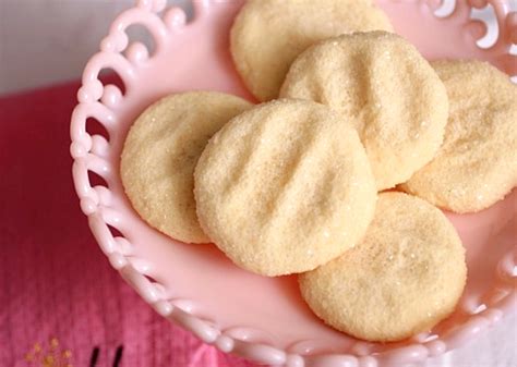 Let them cool completely before handling them so that they can get nice. Almond Flour Soft Christmas Cookie : 3-Ingredient Almond ...