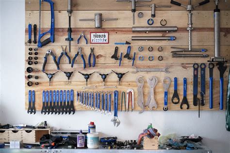 Bring some patience + time and find some unique stuff. Standert, Coffee and Bike Shop in Berlin