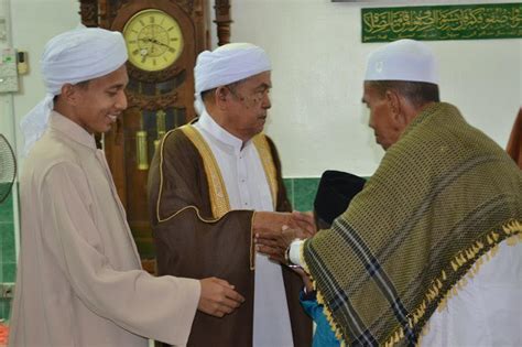 Tuan guru hj salleh bin hj musa. Muhammad Fazilul Helmi Bin Raidzan (Helmi Assyafie): Raya ...