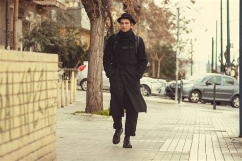 He is an actor, known for the waiter (2018), apples (2020) and alps (2011). Αρης Σερβεταλης: Η θεατρικη αναγνωση της ζωης - Savoir Ville