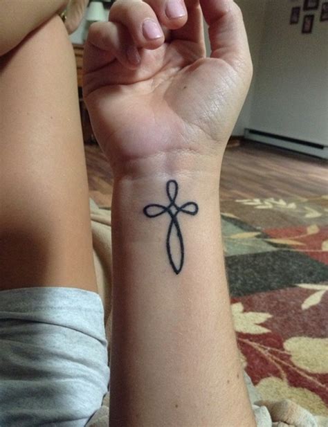 Tiny design is usual for the first tattoo. 90 Cute Tiny Tattoo Designs For Beginners