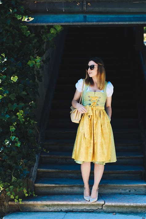 Kriegt man ne abendschule auch mit ein vollzeit job hin? Oktoberfest Styling Tipps: Vom Dirndl-Dekolleté bis zu den ...