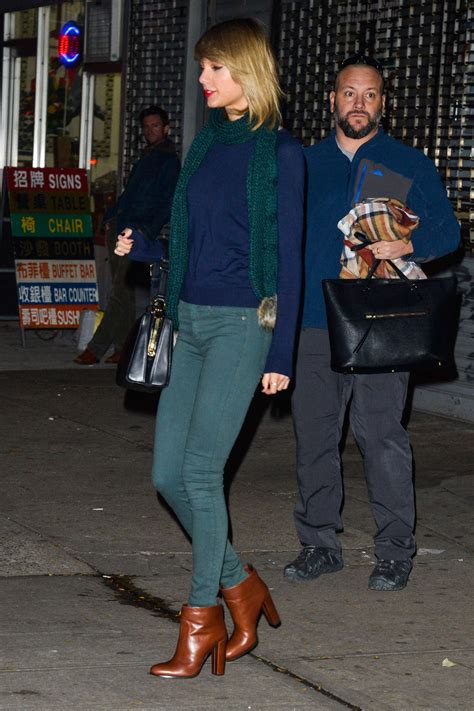 If you have more current pics of taylor swift, wearing hot jeans/skirt/rock/dress , write down the links to further pics for new vids in the comments. Taylor Swift in Green Tight Jeans -17 | GotCeleb