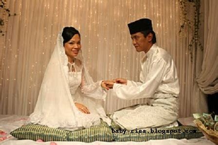 Nurkusyairy zakuan bin osman (born february 19, 1980), known professionally as beto kusyairy , is a malaysian actor. Gambar Beto Kusyairi dan isteri Tisha Shahar ~ Life in The ...