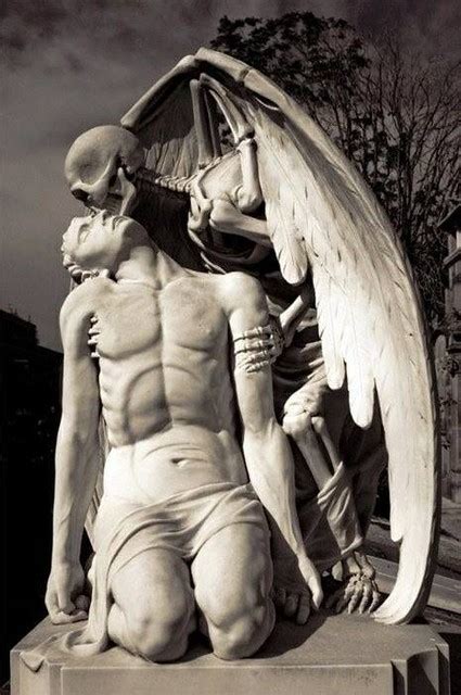 Parlé 5:10 8 bug out e. The Kiss of Death | The Kiss of Death ~ Poblenou Cemetery ...