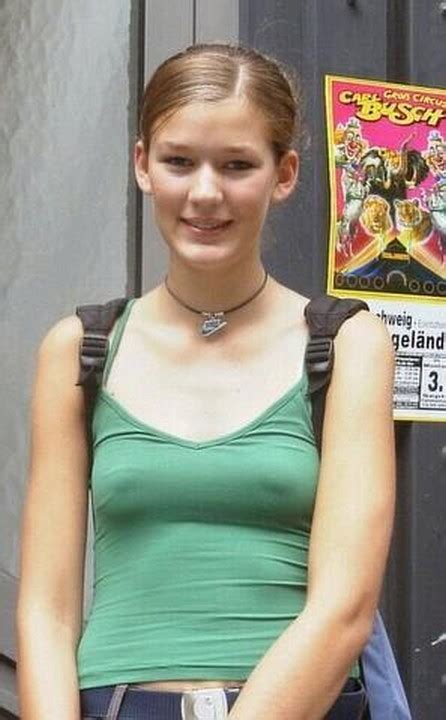 Αποτέλεσμα εικόνων για tween budding young girls pokies. Downblouse Tween Pokies Buds - Секретное хранилище