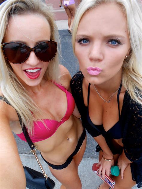 Hottie danni cole gets what she deserves. Collegesluts Gallery on ReddPics | Reddit Pics