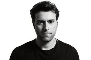 Three of his eps were released in 2004 with his debut mode machine being released on january 1, his second stockholm disco on april 16 and his third hook da mode on june 2. Sebastian Ingrosso - Biografía, historia y legado musical ...