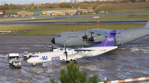 Air force planes fly to kabul for evacuation on monday. Luftwaffe A400M at Birmingham, UK - YouTube