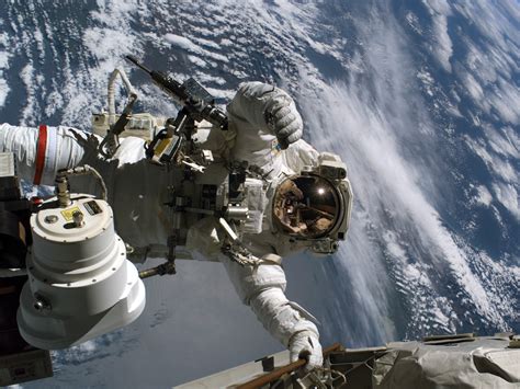 До конца года остаётся 263 дня. Праздник день космонавтики 12 апреля обои и картинки на ...