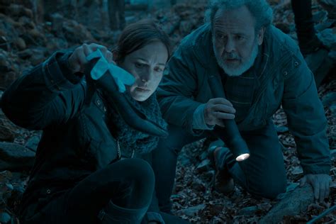 El guardián invisible) is a 2017 spanish thriller film based on the eponymous novel by dolores redondo. El guardián invisible - El silbido de Bogart - Blog de cine