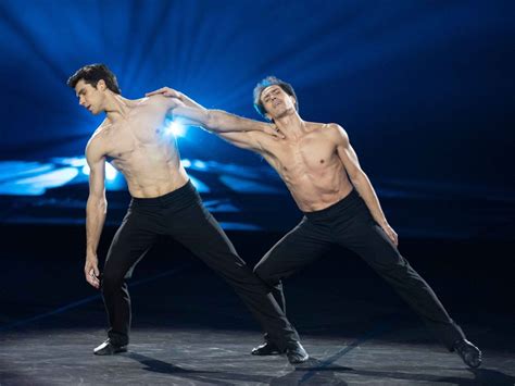 Roberto bolle inaugura il cosmoprof. Danza con Me 2019: intervista a Roberto Bolle sullo show ...